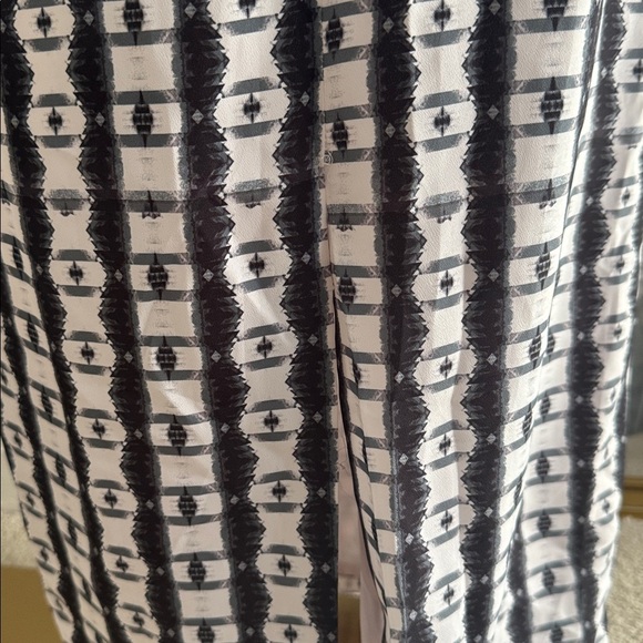 BEC & BRIDGE Gray White Patterned Maxi Dress Cocktail Wedding Party Sleeveless 2 - Picture 3 of 7